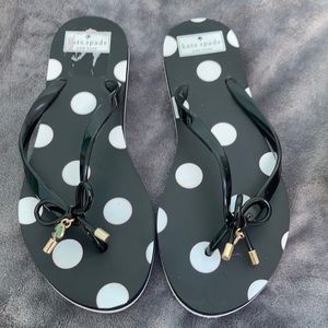 Kate Spade rubber charm flip flop sandals